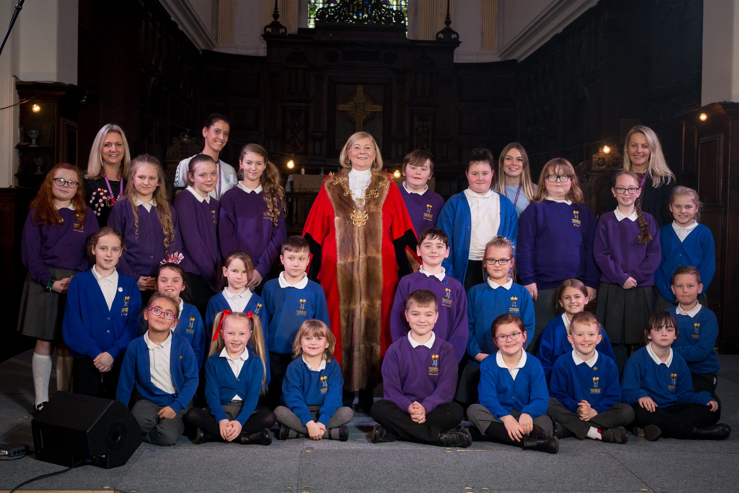 Choir sing for the Mayor